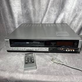 Toshiba M-2100 Vintage Vcr Player W Remote Powers Up - Parts Only Read