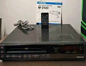 Toshiba M-2120 Vintage 80 S Vcr With Remote As-is Powers On Needs Serviced