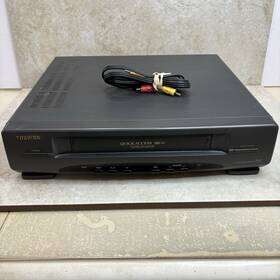 Toshiba M-222 Vhs Vcr Player With Rca Cables No Remote Tested And Working