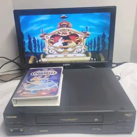 M-471 Toshiba Vcr Plus 4 Head Vhs Video Cassette Recorder Av Cable And Tape Tested