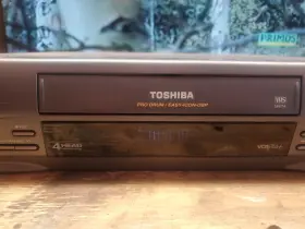 M-474 Toshiba Vcr Video Cassette Recorder Vhs Player 4 Head No Remote Tested