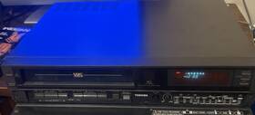 Toshiba M-6230 Vintage Vcr Powers Up. Will Not Play Tape