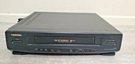 Toshiba M-632 Vcr Vhs Player Model For Parts Or Repair