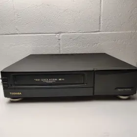 M-652 Toshiba Vcr 4 Head Hi-fi Digital Tracking