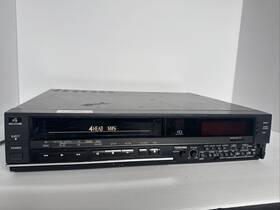 Toshiba M-7600 Vintage Vcr - Untested / For Parts No Remote