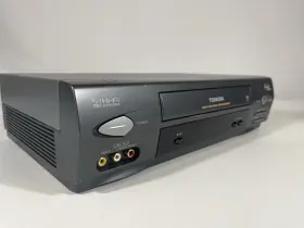 M-865 Toshiba Vcr - Plus Video Cassette Player / Recorder Clean Working Nice