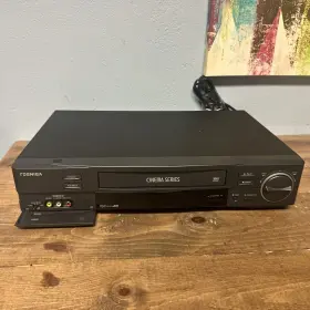 M-765 Toshiba M765 Video Hi Fi Player Vcr Cinema Series Six Head 19 Micron System