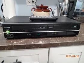 Sd-296-k-t-u Toshiba Sd-v296-ktu Dvd Video Player And Cassette Recorder With Remote Working