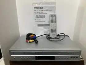 Sd-k5305u Toshiba Dvd/video Player And Recorder With Controller Manual Power Plugs