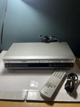 Sd-v396su Toshiba Dvd Vcr Combo With Remote Tested