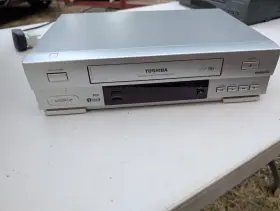V-241uk Toshiba Vhs Vcr Video Cassette Recorder Videoplus Remote Stge