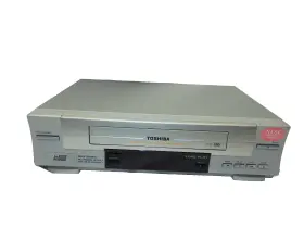 V-e28 Toshiba Vcr Pal/ntsc/mesecam-multisystem-worldwide No Remote Uk Plug