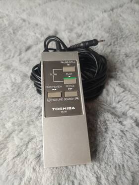 Toshiba Vc-30 Video Cassette Recorder Corded Remote - Untested