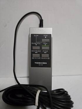 Toshiba Vc-40 Video Cassette Recorder Corded Remote