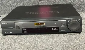 W-704 Toshiba Video Cassette Recorder 6 Head Pro Drum V3 Technology Without Remote
