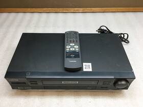 Toshiba W-712 Video Cassette Recorder Vhs Vcr Pro Drum V3 With Remote Tested Works