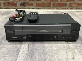 Toshiba W512 W-512 4-head Hi-fi Stereo Vcr Vhs With Remote And A/v Cables - Tested/works