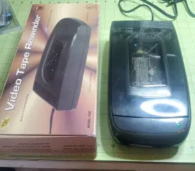 Tozaj 049022100053 2001 Model #520 Vhs Video Tape Rewinder In Box