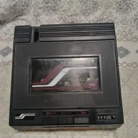 9228137 Vcr Video Cassette Rewinder/ Fast-forward Vhs /tape Cleaner