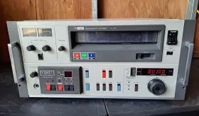 Sn71020 Vmi Video Master Inc. Vo-5800 U-matic Videocassette Recorder Mod. Rc580 Sn71020 Vmi Video Master Inc. Vo-5800 U-matic Videocassette Recorder Mod. Rc580