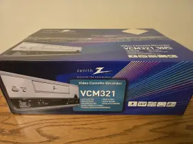 Vcm321 Zenith 4-head Vhs Vcr Player Model New In Box