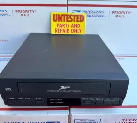 Vcp352 Zenith Video Cassette Player 16w 12 Vdc In Vhf/uhf Untested