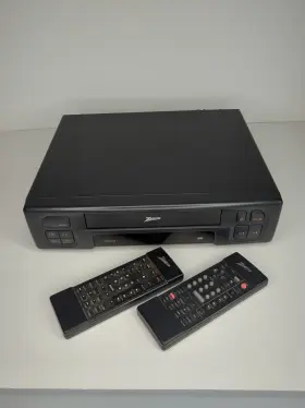 Vr4205hf Zenith Vcr Player Recorder Vhs With 2 Remotes Read Desc Eject Issue