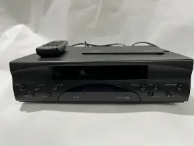 Vr4237hf Zenith Stereo Video Recorder Vcr Plus With Remote For Parts - Vhs 329