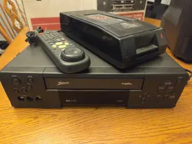 Vr4257hf Zenith Vcr Plus Vhs Player Remote Cassette Rewinder Starlite Rw-88 Vr4257hf Zenith Vcr Plus Vhs Player Remote Cassette Rewinder Starlite Rw-88