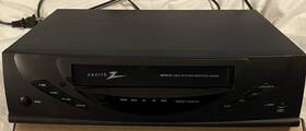 Zenith Vra421 Model Vhs Vcr Stereo Video Recorder. Speak-ez Voice Operating Sys