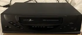 Vra421 Zenith Model Vhs Vcr Stereo Video Recorder. Speak-ez Voice Operating Sys
