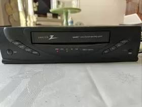 Vrb420 Zenith Vhs Vcr 4 Head Hi-fi Tested Works No Remote Preowned Vrb420 Zenith Vhs Vcr 4 Head Hi-fi Tested Works No Remote Preowned