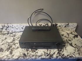 Zenith Vrc410 Vcr Video Cassette Recorder With Remote - Works Great