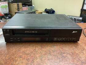 Zenith Vrd200 Model Vintage 4-head Vcr Video Cassette Recorder Vhs Tape Player