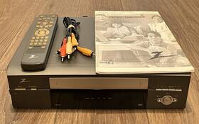 Zenith Vrd4235 Vcr Vhs Video Cassette Recorder Player Remote Tested