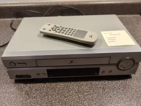 Vre-4122 Zenith Vrc Player Vhs Tested Works With Remote Vre-4122 Zenith Vrc Player Vhs Tested Works With Remote