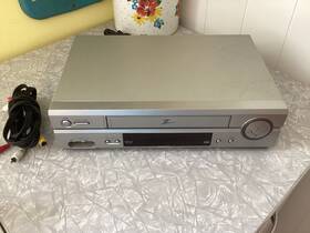 Zenith Vre4222 Vcr Vhs Player No Remote Tested Working Video Cassette