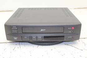 Zenith Vrm4130 Video Cassette Recorder - No Remote