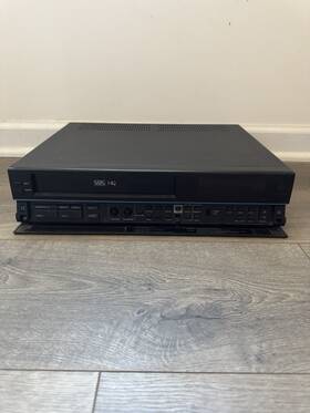 Zenith Vrs70 Vintage Model Video Vhs Player Recorder No Remote Needs Work