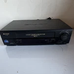 Sharp VC-A582U (a) 4-HEAD Vhs Hq Video Cassette Recorder Vcr Used. Price: $125.00.