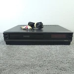 Rca Vcr VR330 Video Cassette Recorder Hq On Screen Programming Vintage No Remote Used. Price: $70.00.