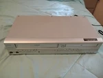 Funai SV2000 WV805 4HEAD Vcr Vhs Recorder Dvd Player Combo No Remote Tested Used. Price: $55.00.