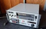 Vmi (video Master Inc) VO-5800 U-matic Vcr Mod. RC580 SN71022 (sold For Parts) Used. Price: $175.00.