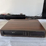 Vintage Zenith VRF165 Video Recorder. RM1 Acceptable. Price: $14.99.