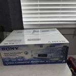 Sony SLV-N81 Vcr Vhs Video Cassette Recorder Hi-fi Stereo Sealed Brand New. Price: $382.50.