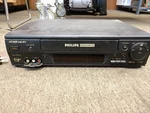 Philips VRA656AT Vcr Player *no Remote, Plays For Few Seconds Then Shuts Off* Used. Price: $40.00.