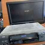 Philips Vcr VRB411AT21, No Remote. - For Parts, Powers On Display. Price: $9.95.