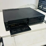 Sony SLV-696HF Hifi Stereo Video Cassette Recorder Vcr **turns / For Repairs*. Price: $60.00.