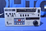 Sony VO-9850 U-matic Sp Vtr Video Cassette Recorder Tape Deck V0-9850 (C051501) Used. Price: $1000.00.